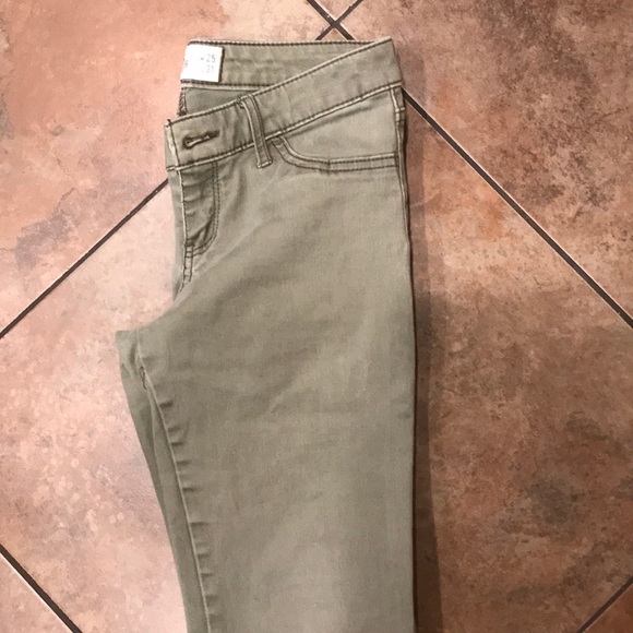 Olive green Hollister jeans - Picture 1 of 4